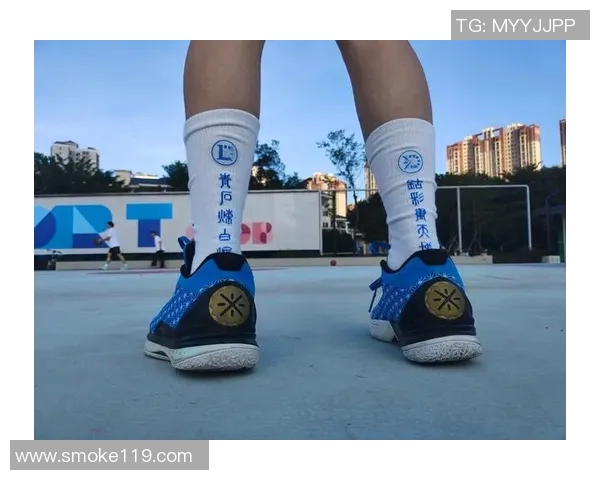 球袜的设计演变与穿着舒适度的提升探索