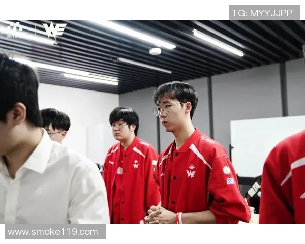青年赛分析：WE战队在比赛中的意识与策略表现评析
